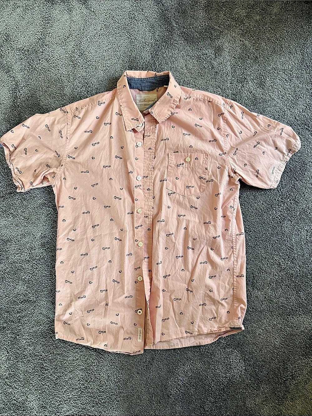 Weatherproof Vintage Short Sleeve Button Down in Pink Size Medium